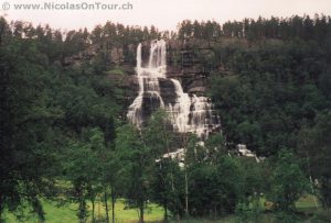 Wasserfall zwischen Vinje und Voss