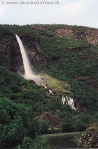 Wasserfall im Flåm-Tal
