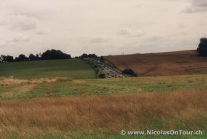 Verkehrsreiche Strasse bei Stonehenge