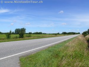 Dänemark ist grundsätzlich flach, die Strassen geradeaus