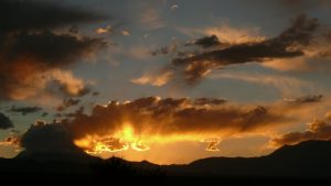 ...mit herrlichem Sonnenuntergang im Westen...
