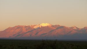 Sonnenaufgang über der Pampa el Leoncito