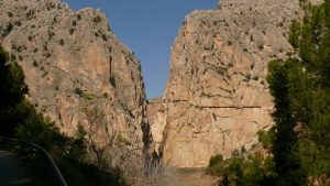 Blick in die Schlucht mit dem Camino del Rey