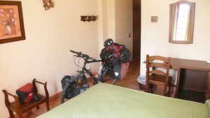 Im Hotelzimmer mit Begleitung