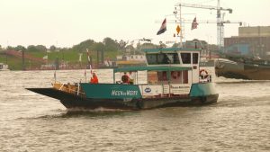 Die Fähre bei Millingen über die Waal