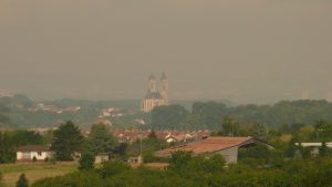 Am Horizont eine der vielen Kathedralen in dieser Gegend