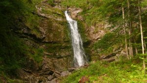 Wasserfall am Ursprungpass