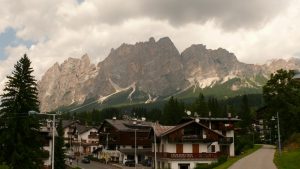 Blick über die Dächer von Cortina d'Ampezzo