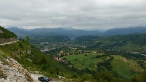 Ein Blick zurück kurz vor dem Gipfel