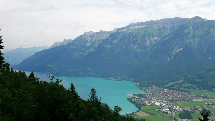 Blick auf den Brienzersee...