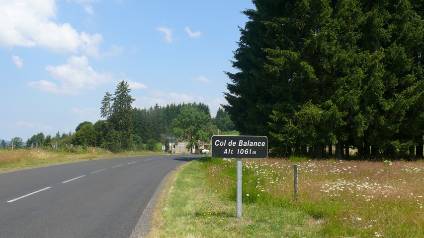 Gipfelfoto - zu erschöpft, um das Fahrrad hinzustellen...