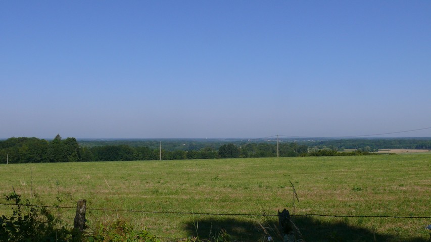 Flache Landschaft auf der einen Seite...