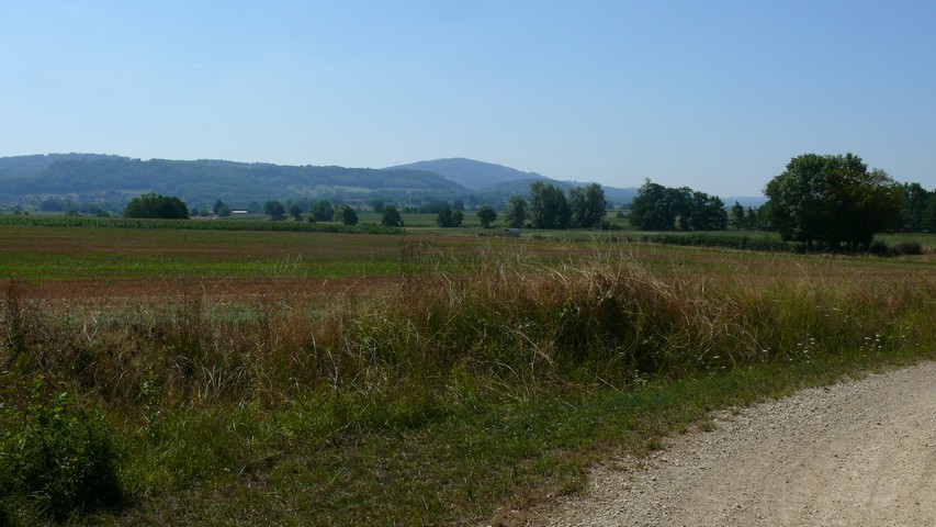 ...Jurahügel auf der anderen Seite