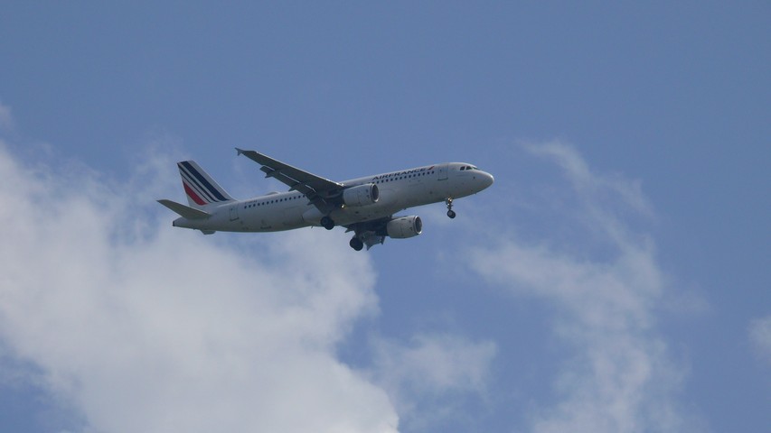 Am Flughafen Paris-Orly vorbei