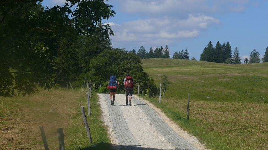 Diese beiden laufen auch den Jura-Höhenweg...