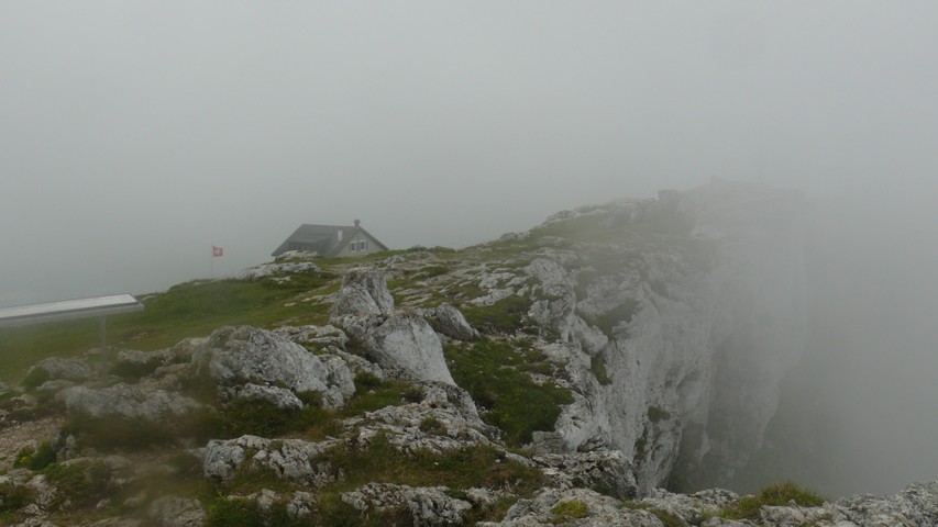 Mรคssige Aussicht auf dem Chasseron...