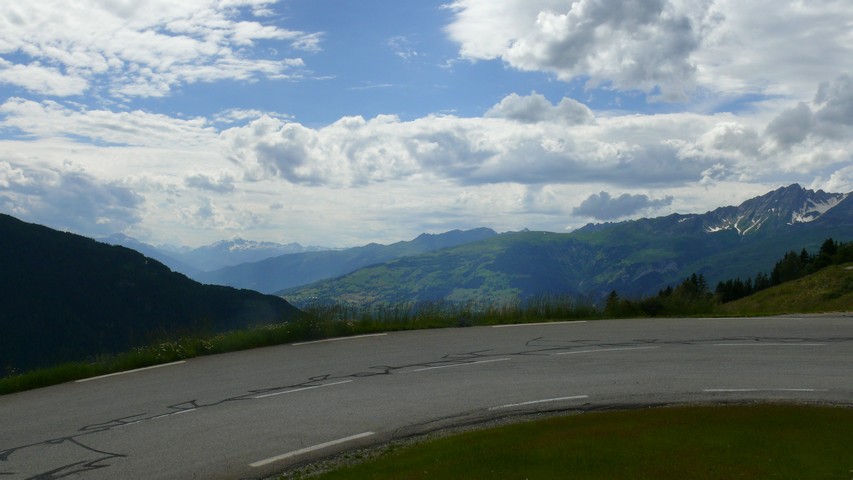 Im Anstieg zum Petit-Saint-Bernard, Blick Richtung Albertville