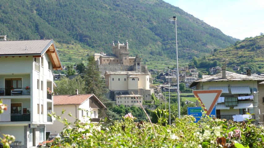 Eines der zahlreichen Castelli im Aostatal