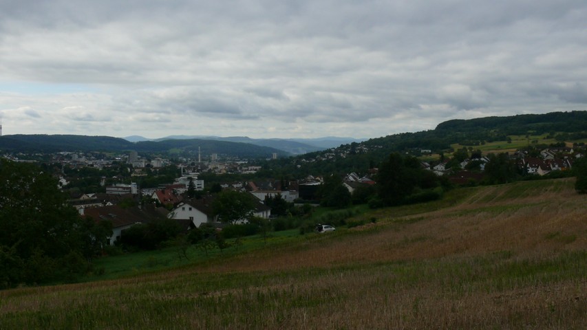 Blick auf Lörrach - etwa von hier aus hatte ich 1999 bei meiner Europatournee auch ein Foto geschossen