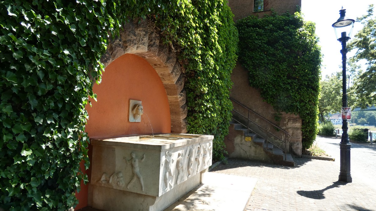 Wassertankstelle in Basel