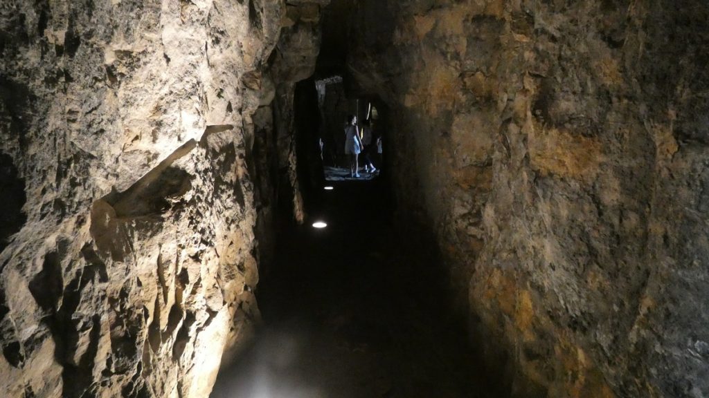 Unterirdische Befestigungsgänge der Bock-Kasematten