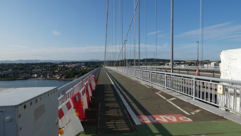 Auf der Forth Bridge