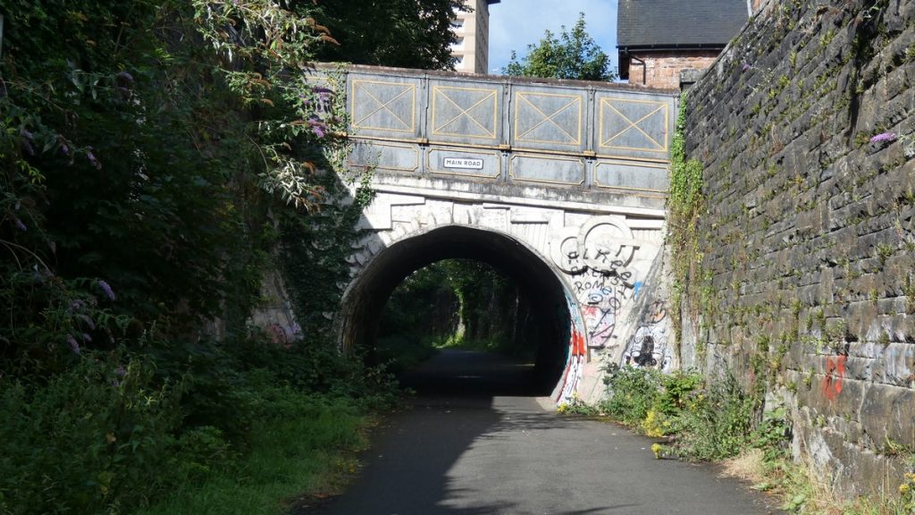 "Main Road" - wirklich?