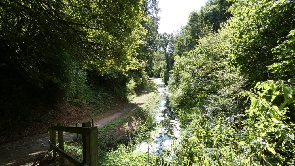 Blick auf den Radweg am Kanal, der einen grossen Umweg nach Bampton nimmt