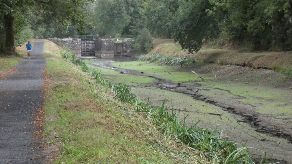 Da muss man sein Schiff bis zur nächsten Schleuse tragen!