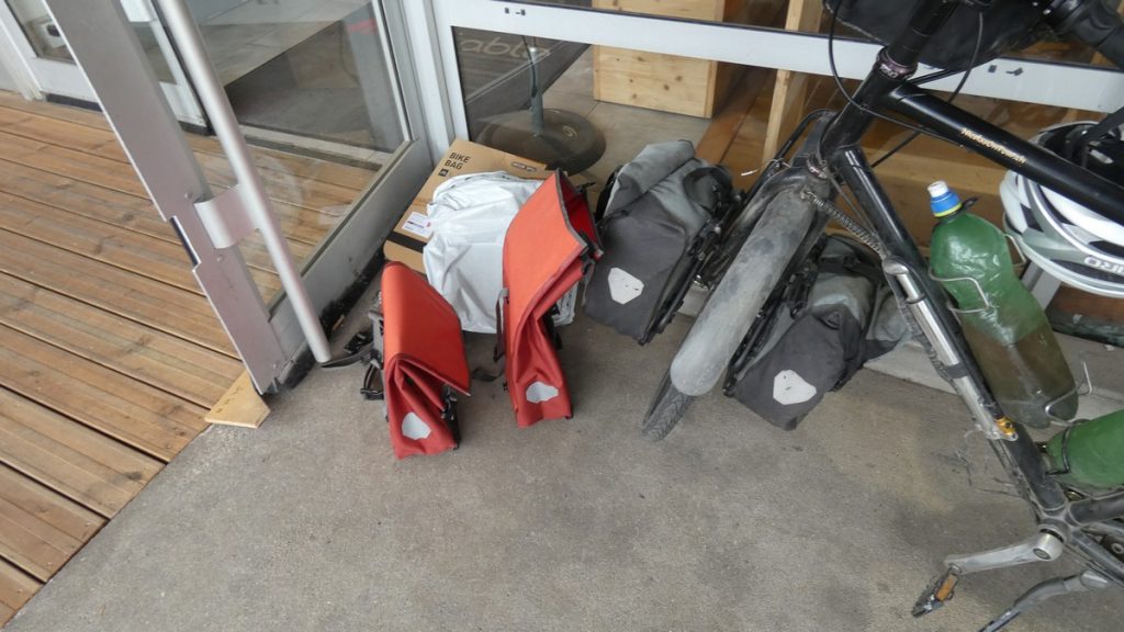 Vorderradtaschen vor dem Tausch...
