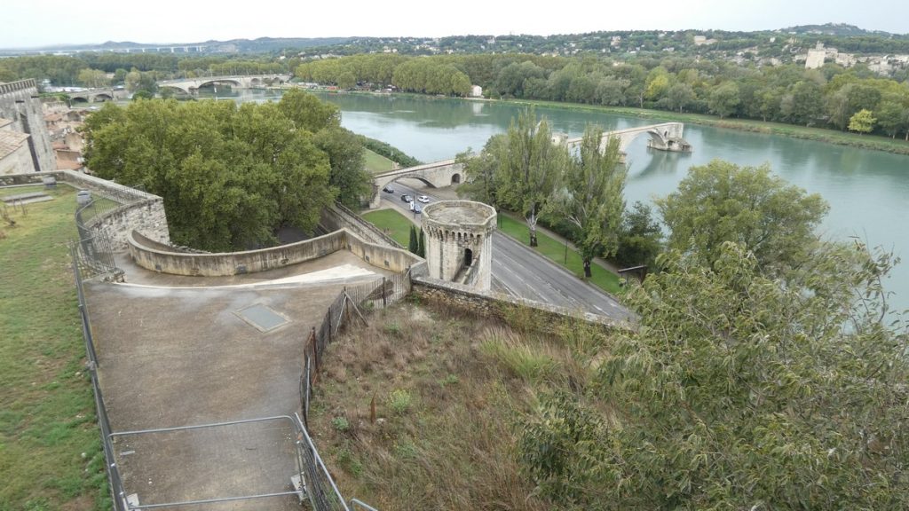 Park Rocher des Doms, Avignon, mit Blick auf die Pont Saint-Bénezet
