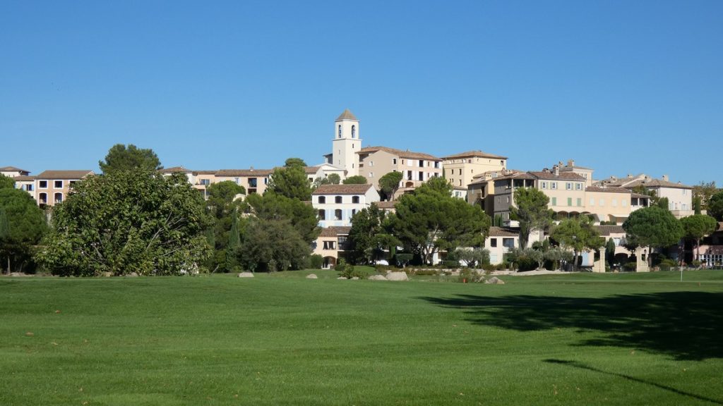 Pierre & Vacances Village Club Pont Royal en Provence