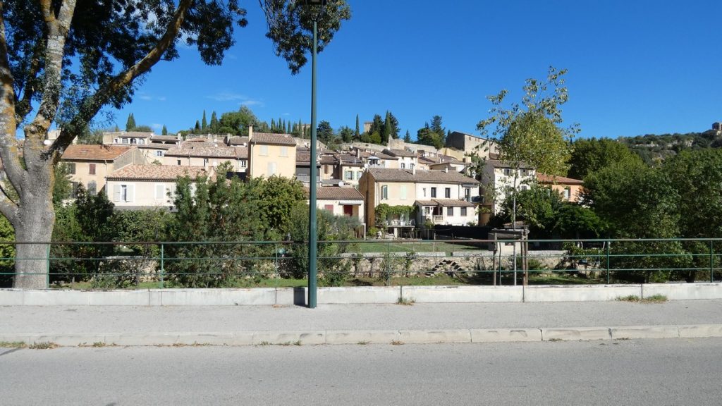 Jouques