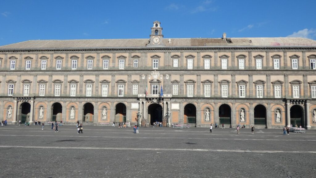Palazzo Reale am Piazza del Plebiscito